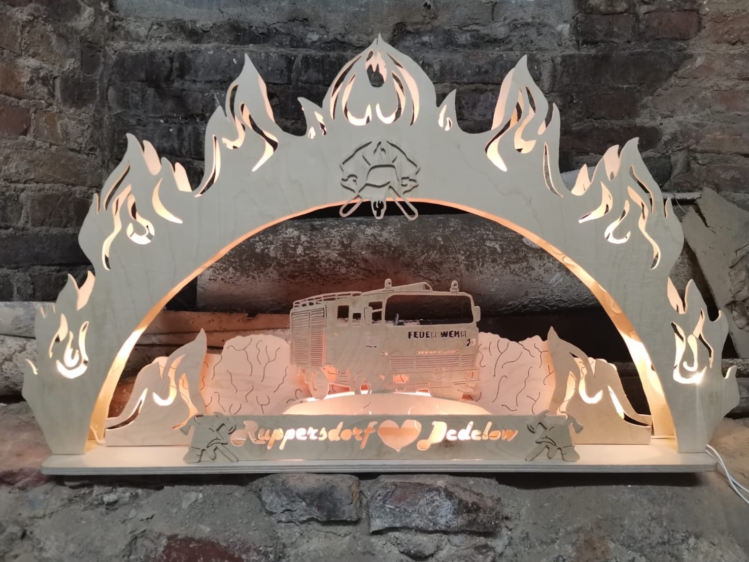 Individuelle personalisierte Schwibbögen